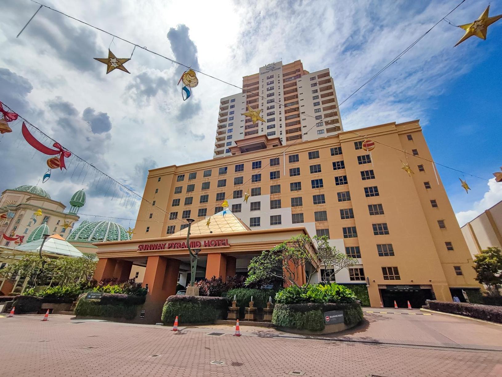 Lagoon View With Balcony 1-5Pax Sunway Resort Netflix بيتالينغ جايا المظهر الخارجي الصورة